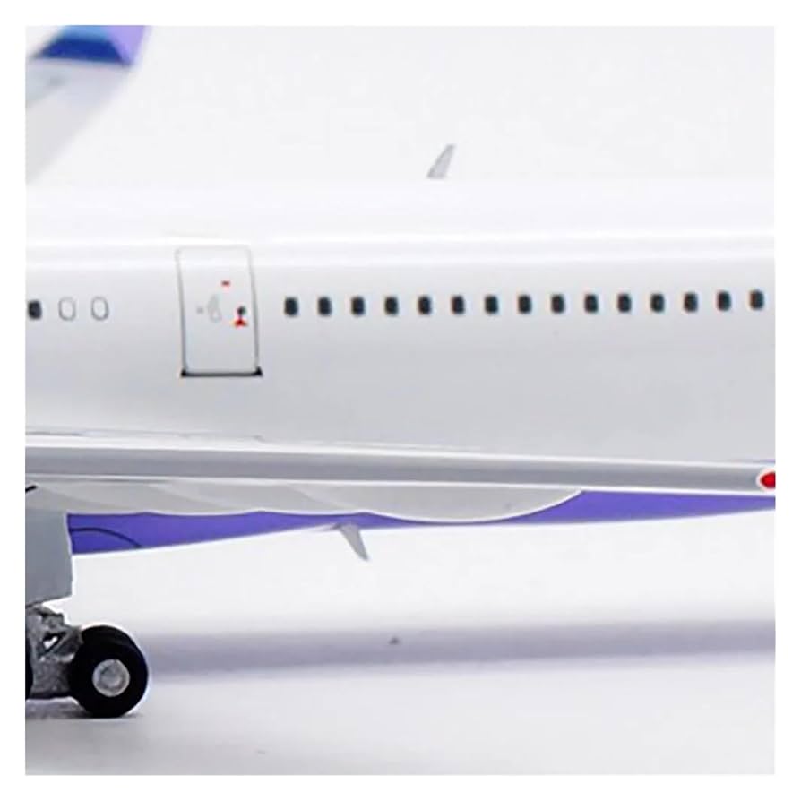 【値下げ！新品】飛行機模型　ダイキャスト　CAFUG B-3600 値下げ！新品】飛行機模型 ダイキャスト CAFUG B-3600 - メルカリ